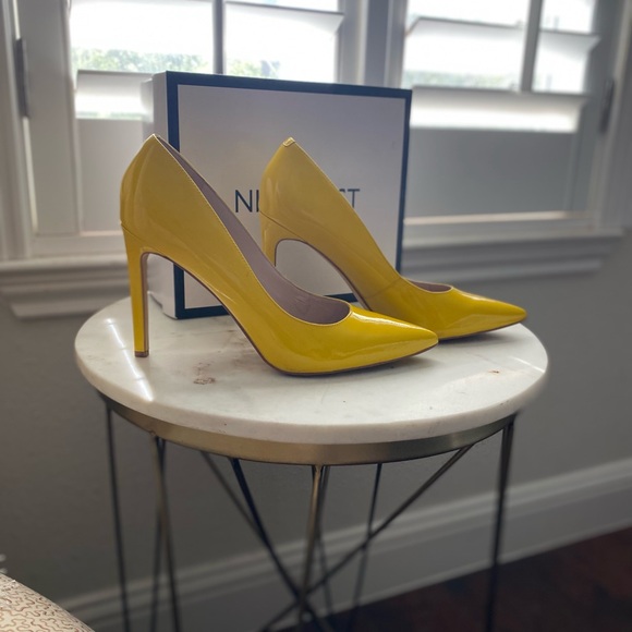 Yellow Nine West Heels! - Picture 1 of 6